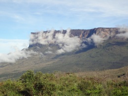 the mountain next to the roraima