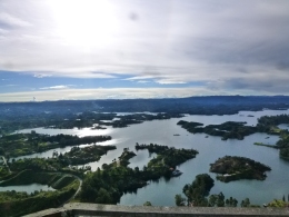 The amazing view from the Peñol (Guatapé)